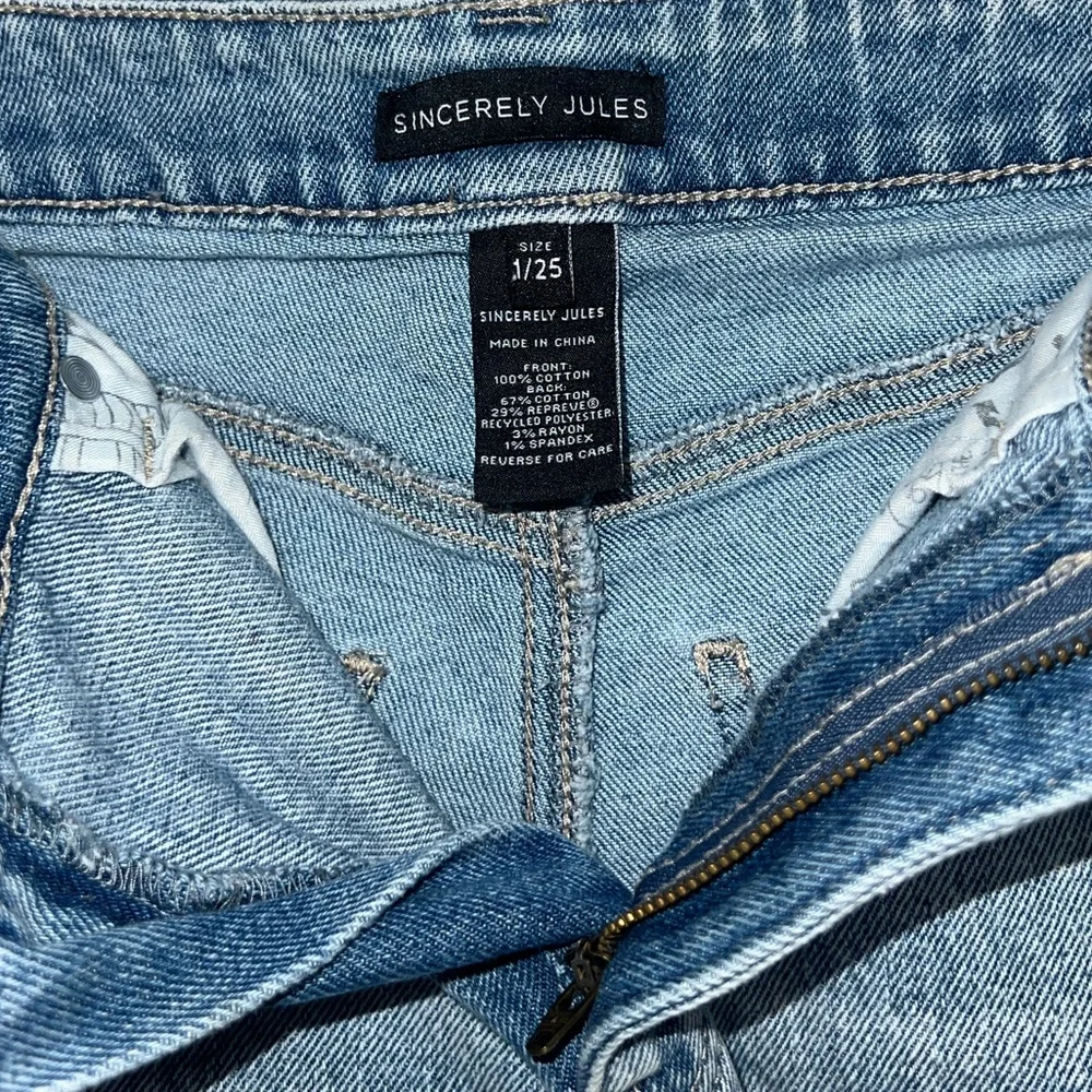 Sincerely Jules Blue Jean Shorts High-Waisted Distressed - Picture 3 of 3